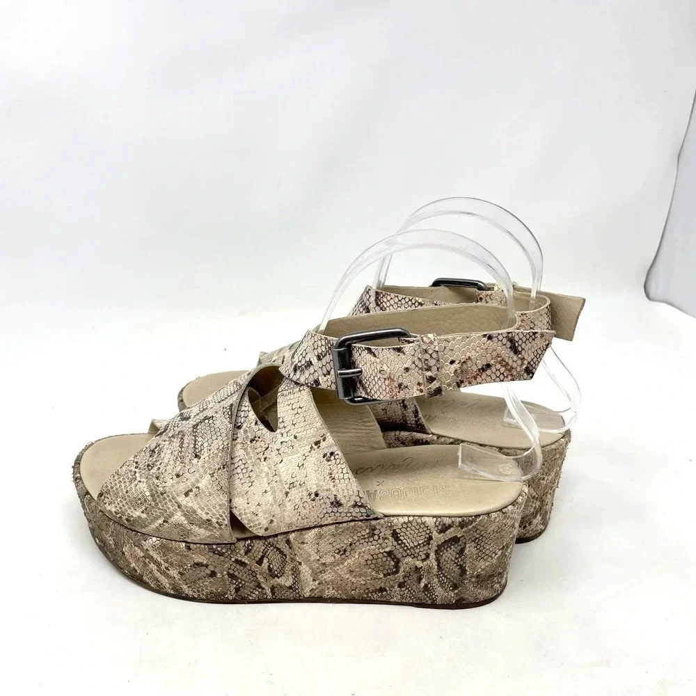 Amuse Society x Matisse Runaway Platform Sandals Snake Print Brown Tan Size US 6